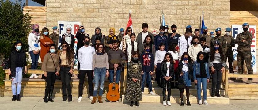 في إطار دعم الشعب اللبناني نظمت الكتيبة الفرنسية ضمن اليونيفيل وبالتعاون مع مؤسسة المقدم الشهيد صبحي العاقوري حفلة ترفيهية بمناسبة الأعياد