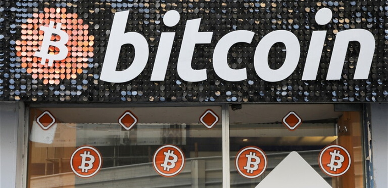 أصحاب هواتف آيفون في أميركا سيتمكنون من الدفع بالبيتكوين