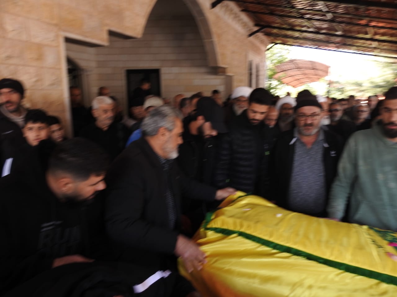 مشيا سويا درب الحياة..واكملا معا درب الجنة..
