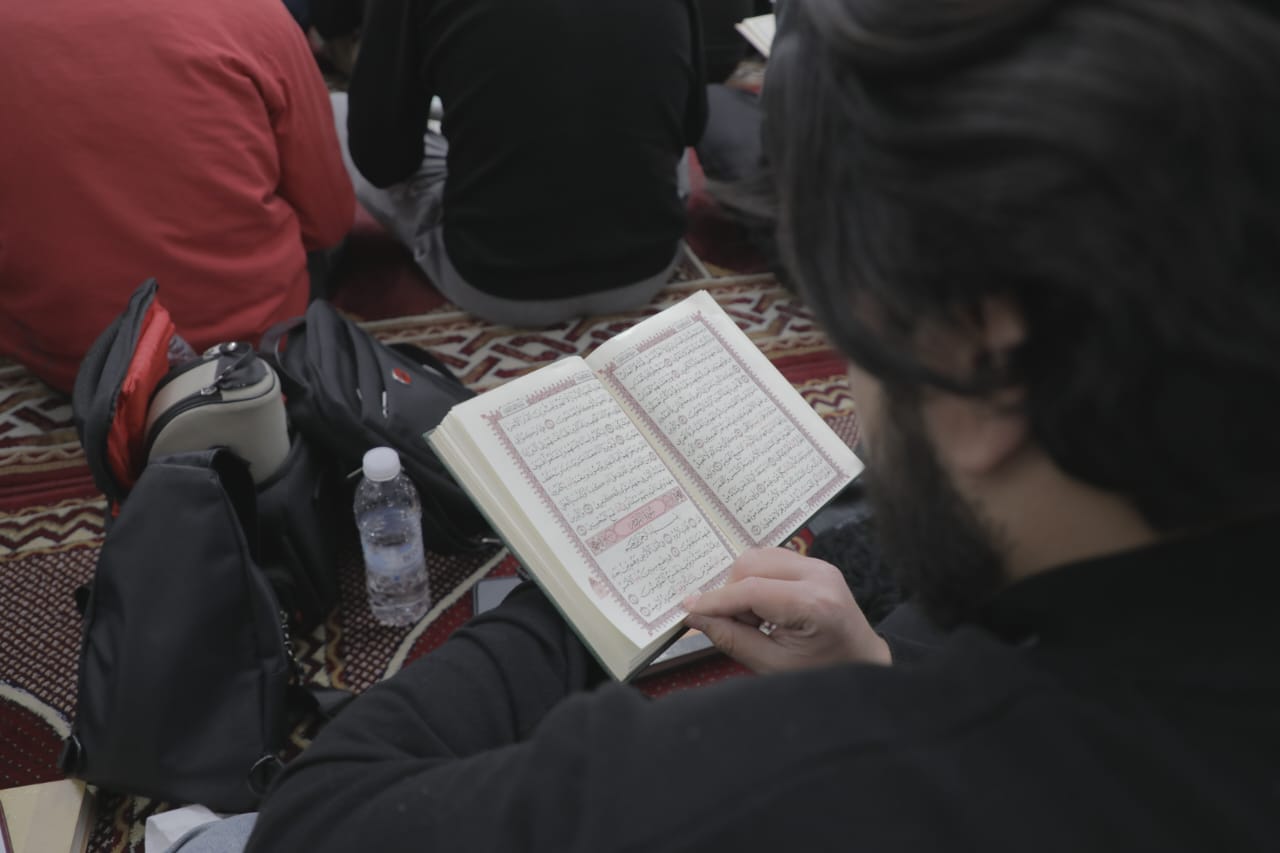 إحياء ليالي القدر المباركة للعام ٢٠٢٥ بحضور حاشد من المؤمنين الذين ابتهلوا الى الله تعالى بأدعيتهم