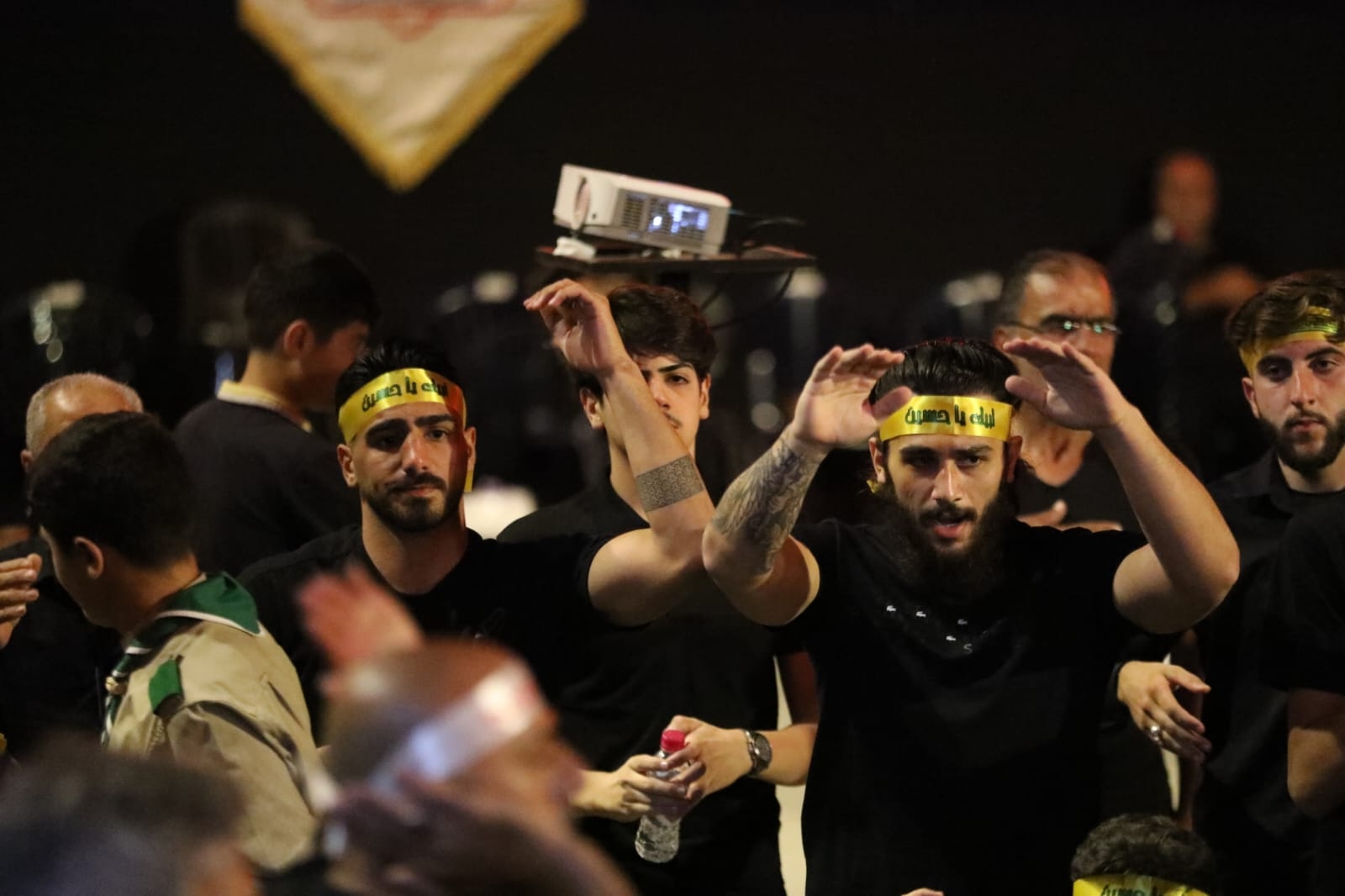 بالصور إحياء الليلة العاشرة ٢٠٢٥ من ليالي عاشوراء في بلدة قانا ساحة الأمام الحسين (ع) حارة البركة