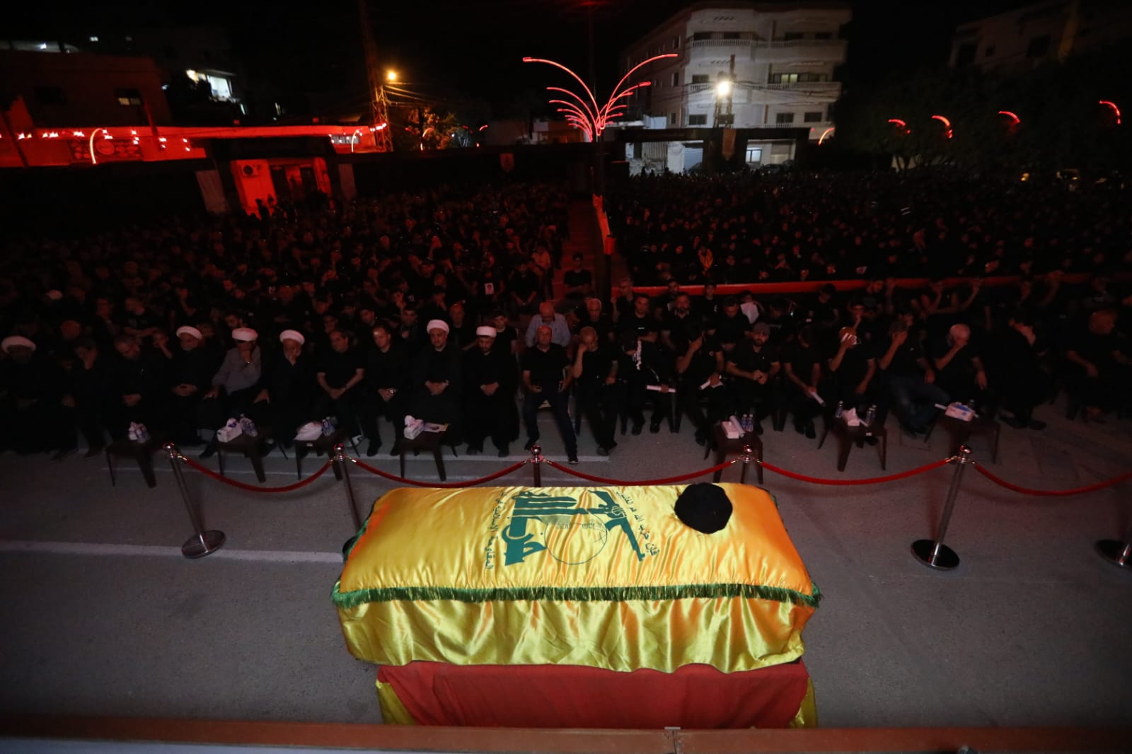 بالصور إحياء الليلة العاشرة ٢٠٢٥ من ليالي عاشوراء في بلدة قانا ساحة الأمام الحسين (ع) حارة البركة