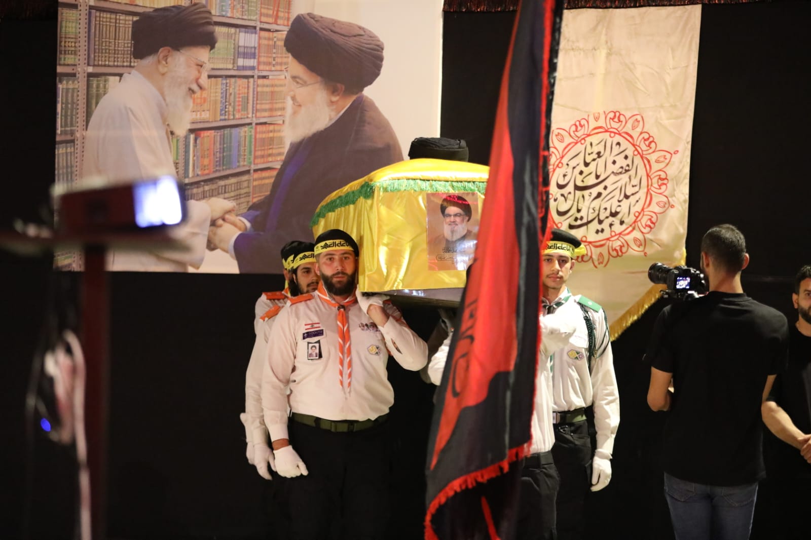 بالصور إحياء الليلة العاشرة ٢٠٢٥ من ليالي عاشوراء في بلدة قانا ساحة الأمام الحسين (ع) حارة البركة