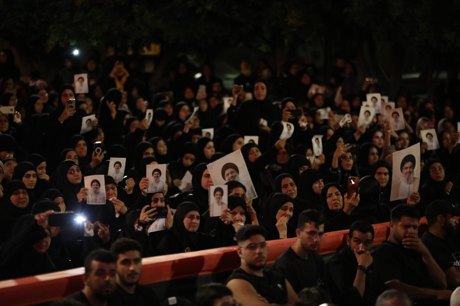بالصور إحياء الليلة العاشرة ٢٠٢٥ من ليالي عاشوراء في بلدة قانا ساحة الأمام الحسين (ع) حارة البركة