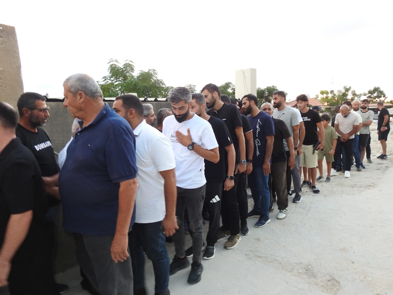 شيعت بلدة قانا فقيد الجهاد والمقاومة الحاج علي محمد حكيم الى مثواه الاخير