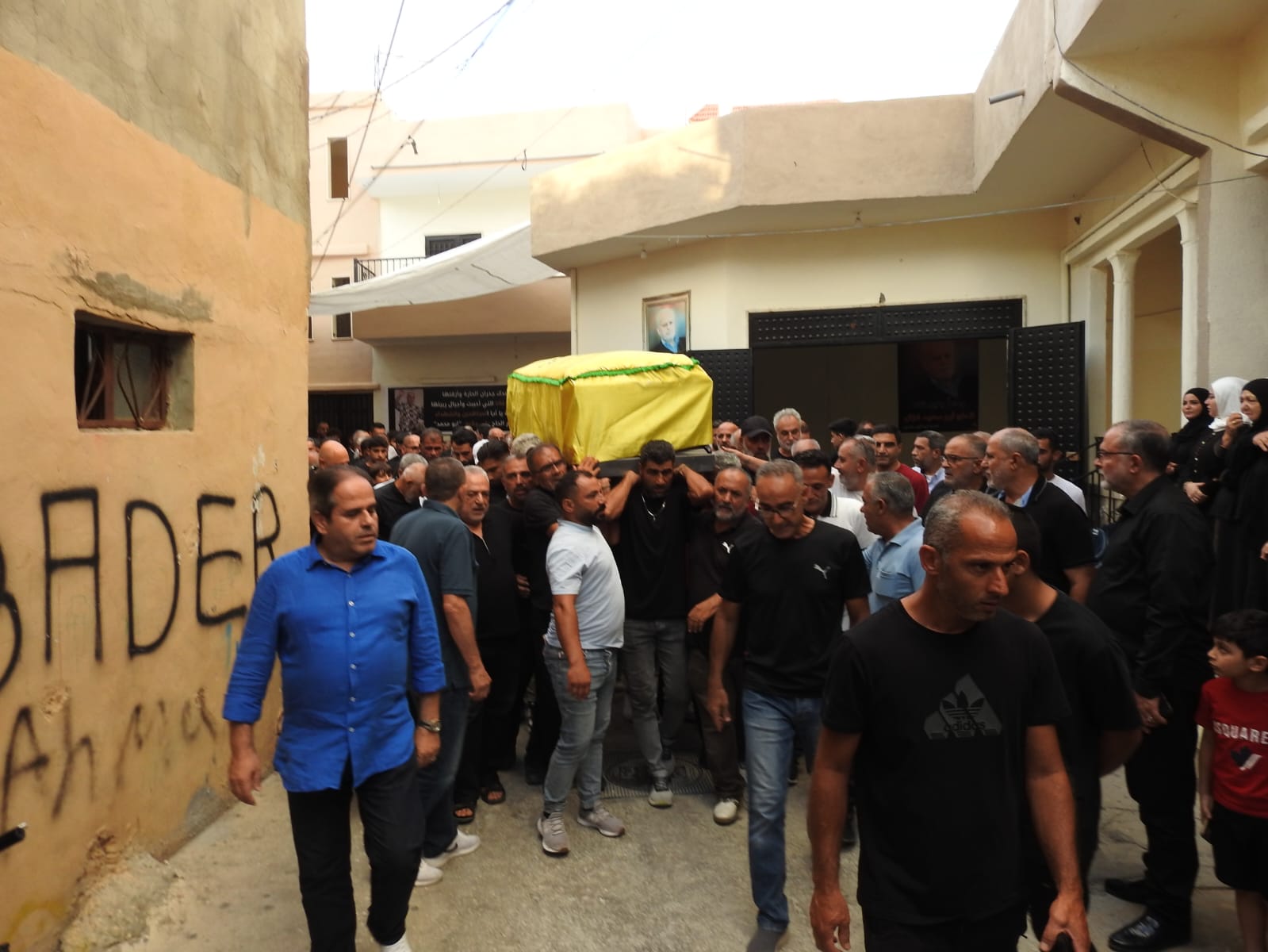 شيعت بلدة قانا فقيد الجهاد والمقاومة الحاج علي محمد حكيم الى مثواه الاخير