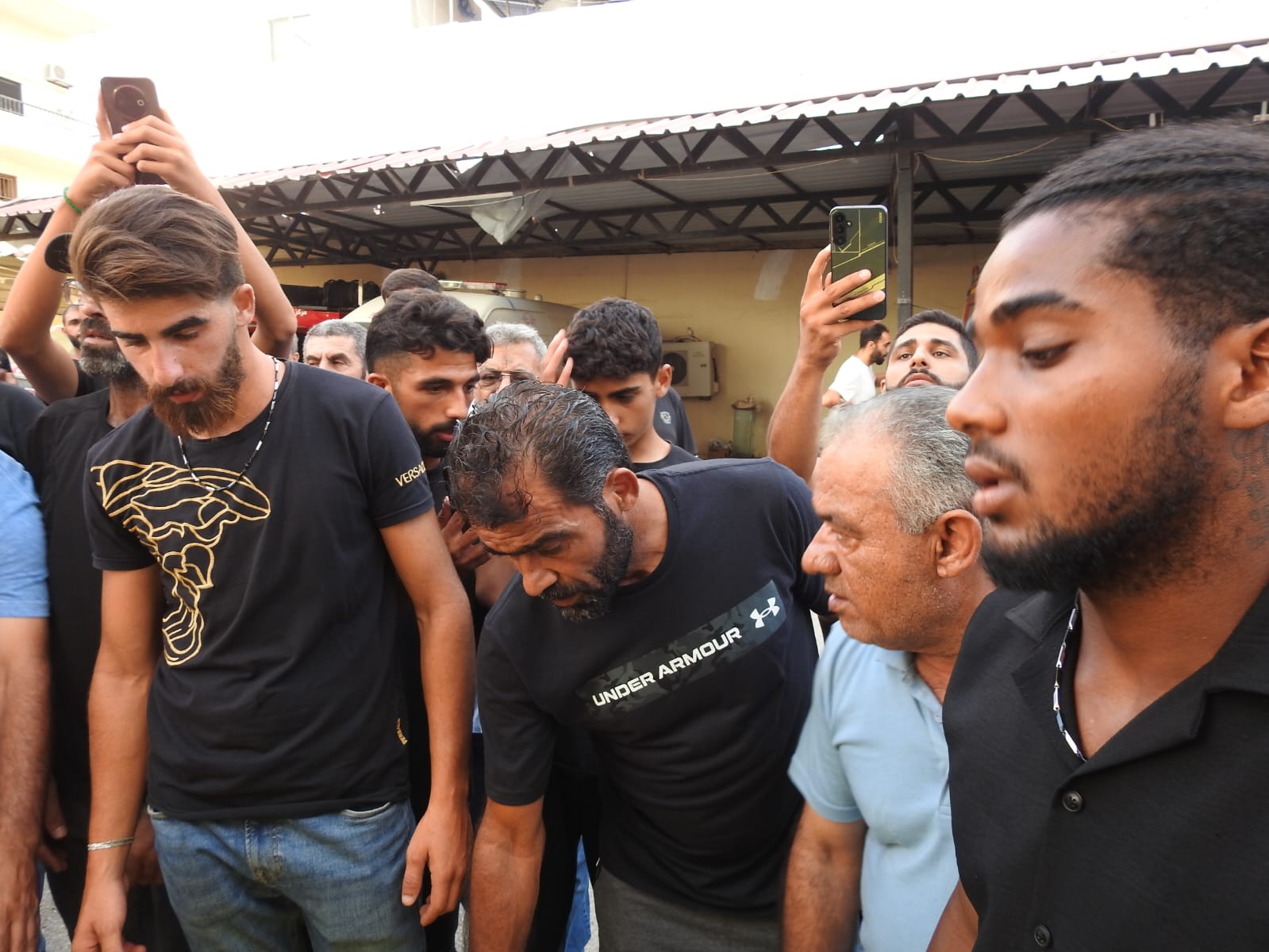 شيعت بلدة قانا فقيد الجهاد والمقاومة الحاج علي محمد حكيم الى مثواه الاخير