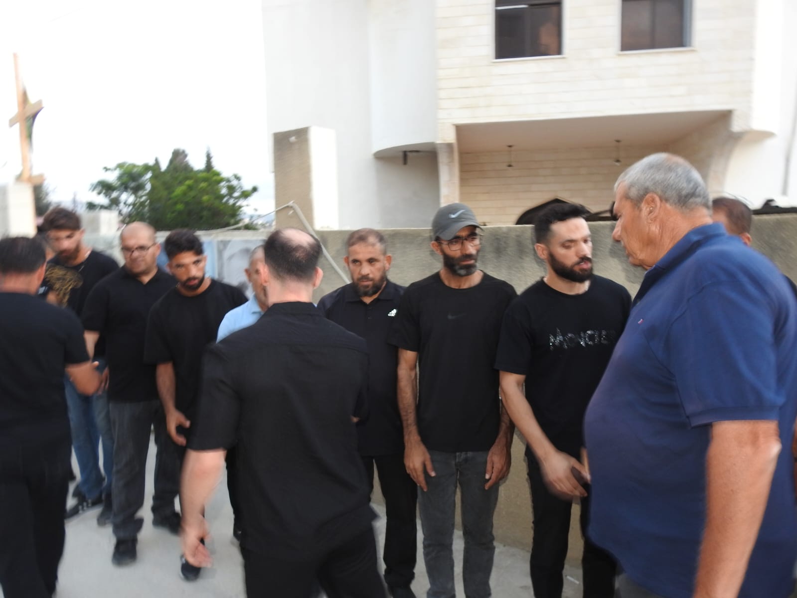 شيعت بلدة قانا فقيد الجهاد والمقاومة الحاج علي محمد حكيم الى مثواه الاخير